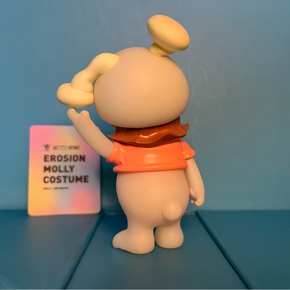Pop Mart - Erosion Molly Costume - Booo-Ma Molly (GITD) - Picture 2 of 5